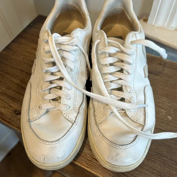 Veja V-12 sneakers 37 6 6.5 - Picture 2 of 8